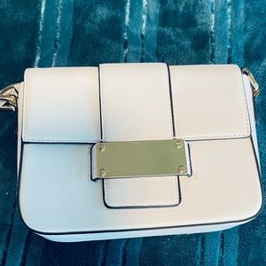 Forever21 White crossbody bag w/gold hardware
